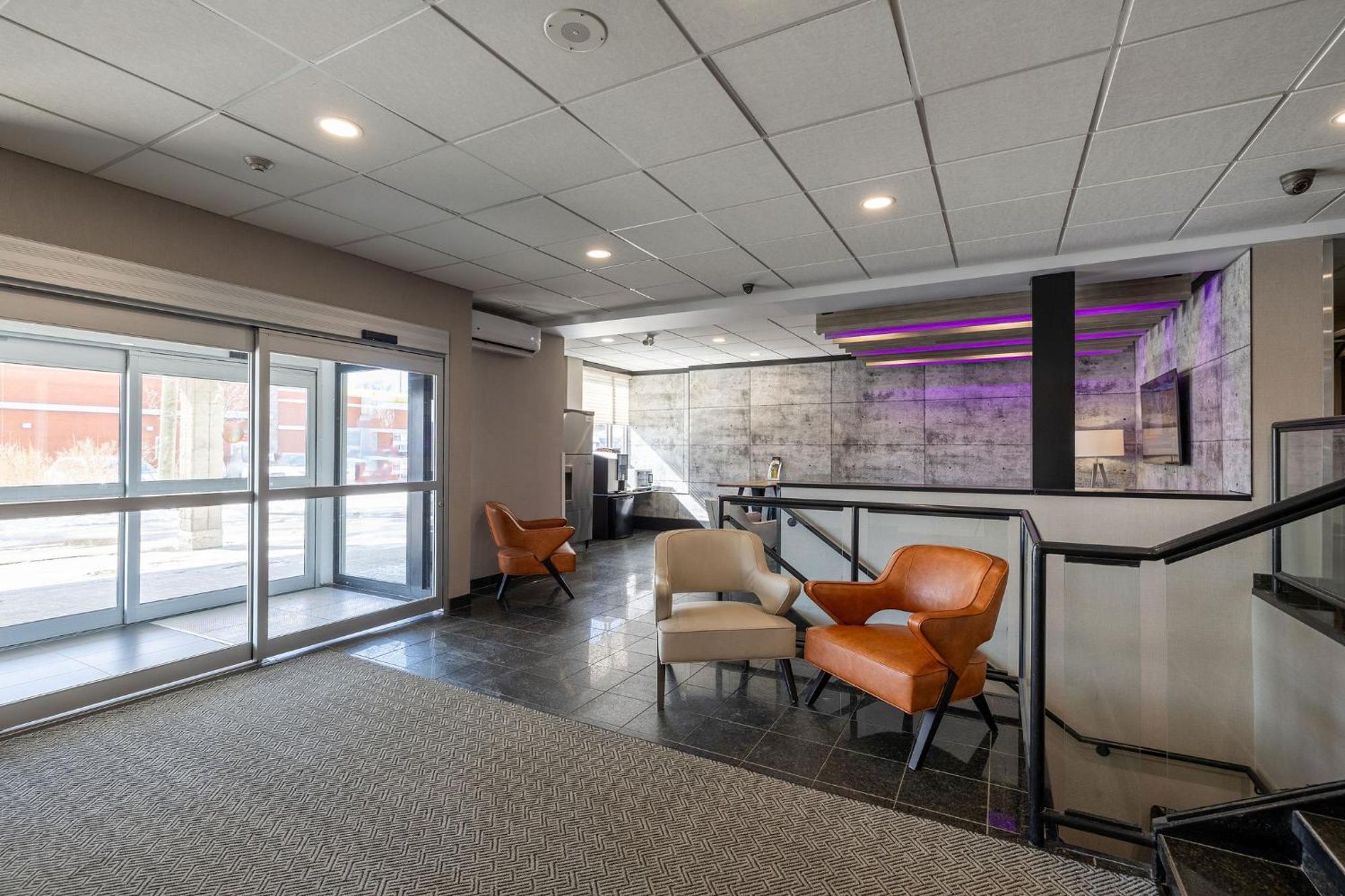 Repotel Aeroport Quebec Exterior photo